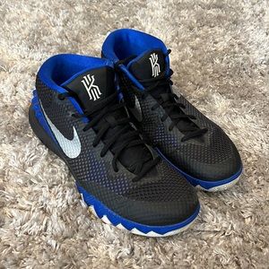 Nike Kyrie 1 Brotherhood Duke Blue Devils. Size 11. Black/Blue.